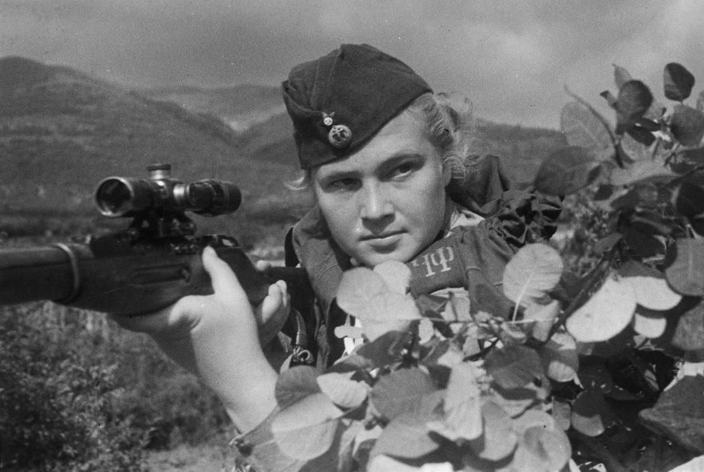 «Девушка из морской пехоты». Елизавета Миронова. Малая Земля. 1943 год